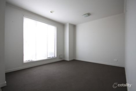 Property photo of 33 Willoby Drive Alfredton VIC 3350