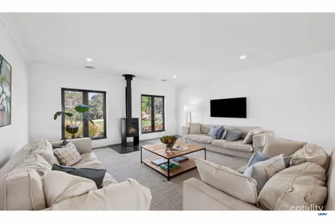 Property photo of 17 Stringybark Drive Torquay VIC 3228