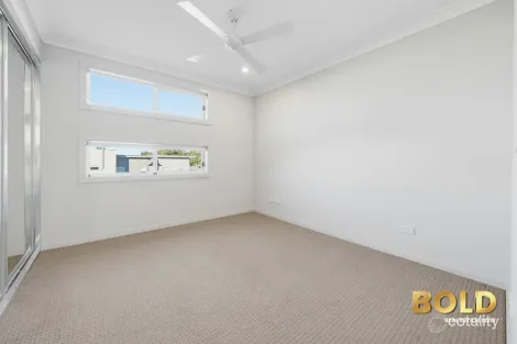 Property photo of 16/52A Atlantic Boulevard Glenfield NSW 2167