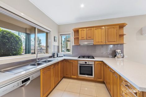 Property photo of 2/10 Winifred Street Essendon VIC 3040