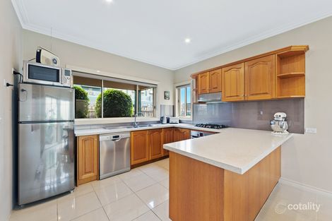 Property photo of 2/10 Winifred Street Essendon VIC 3040