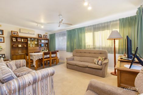 Property photo of 16 Sweet Gum Avenue Narre Warren VIC 3805