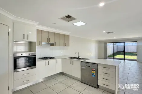 Property photo of 55 Champagne Drive Dubbo NSW 2830