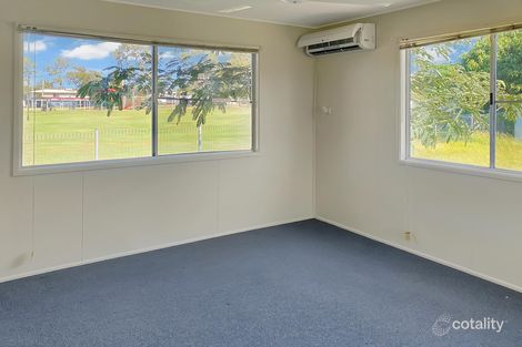 Property photo of 16 Yeates Crescent Dysart QLD 4745