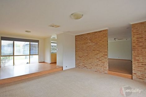 Property photo of 10 Pebblewood Road Woodvale WA 6026