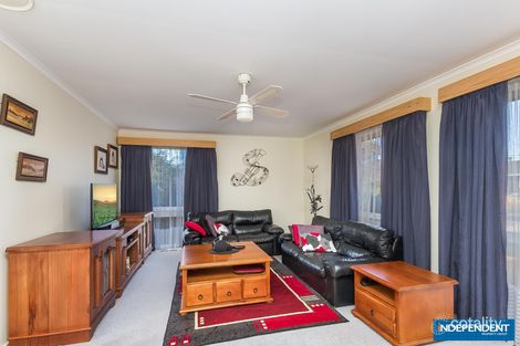 Property photo of 6 Rutledge Place Wanniassa ACT 2903