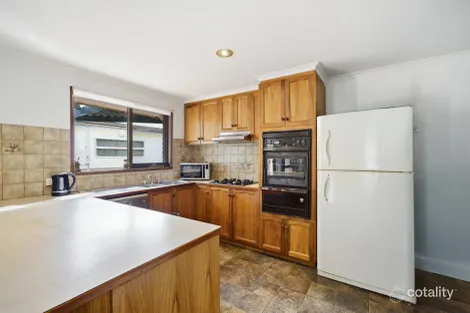 Property photo of 28 Phelan Drive Cranbourne North VIC 3977