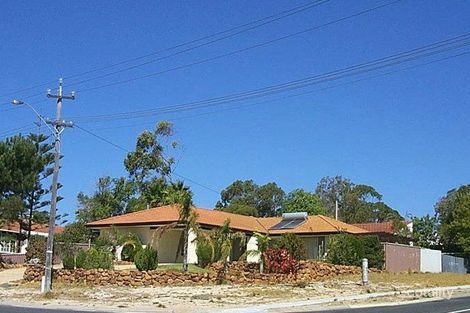 2 Allambie Dr, Craigie, WA 6025