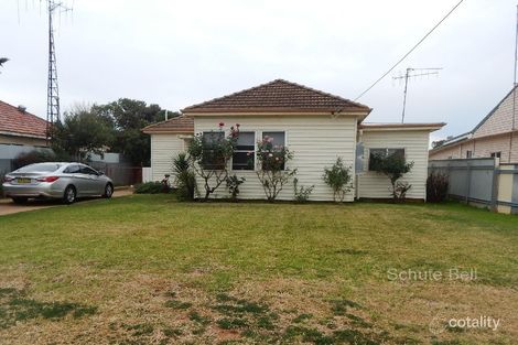 Property photo of 24 Fifth Avenue North Narromine NSW 2821