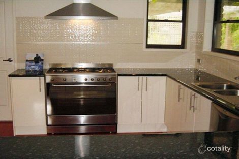 Property photo of 4 Avon Avenue Lake Albert NSW 2650