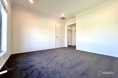 Property photo of 43 Ambersweet Drive Tarneit VIC 3029