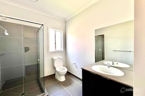 Property photo of 43 Ambersweet Drive Tarneit VIC 3029
