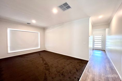 Property photo of 43 Ambersweet Drive Tarneit VIC 3029