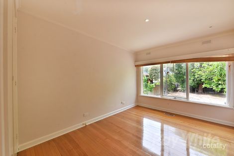 Property photo of 230 Lawrence Road Mount Waverley VIC 3149