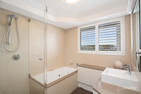 Property photo of 25/5 Westminster Avenue Dee Why NSW 2099