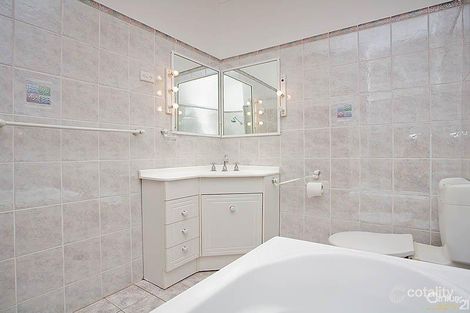 Property photo of 301 Cooriengah Heights Road Engadine NSW 2233