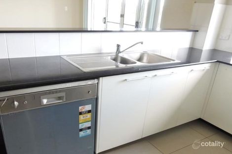 Property photo of 21/14 Le Grand Street Macgregor QLD 4109