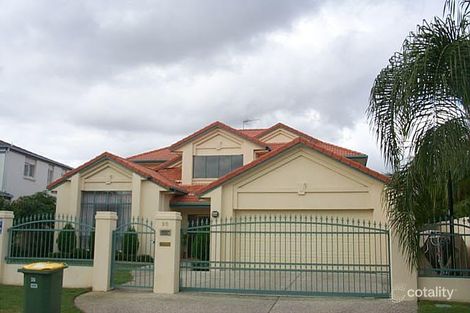 26 Montevideo Dr, Clear Island Waters, QLD 4226