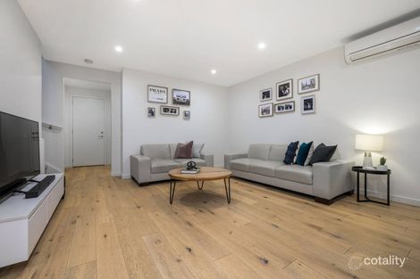 Property photo of 4/57 Tootal Road Dingley Village VIC 3172