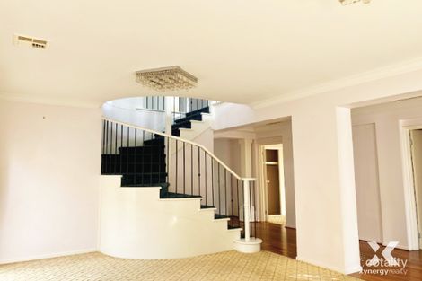 Property photo of 13 Woronora Way Taylors Hill VIC 3037