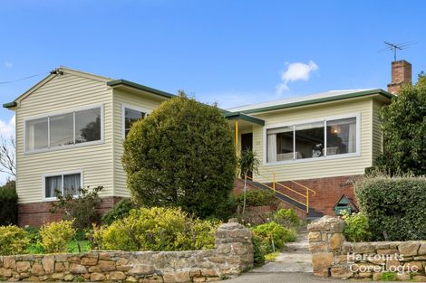 Property photo of 25 Malunna Road Lindisfarne TAS 7015