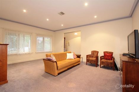 Property photo of 1/5 Highland Avenue Oakleigh East VIC 3166