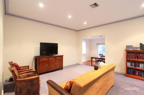 Property photo of 1/5 Highland Avenue Oakleigh East VIC 3166