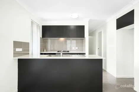 Property photo of 4 Treeview Place Glenmore Park NSW 2745