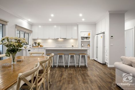 Property photo of 25 Mossgrove Way Beechworth VIC 3747