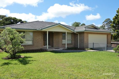 13 Vine St, Dorrigo, NSW 2453