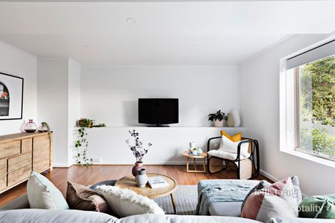Property photo of 10 Cleve Road Pascoe Vale South VIC 3044