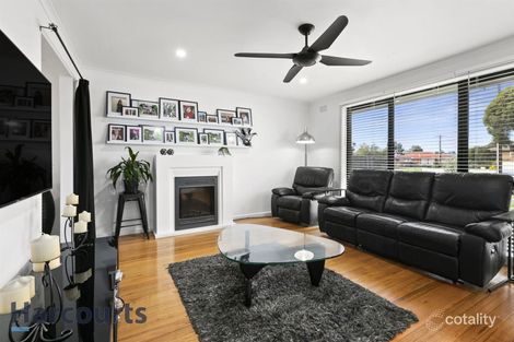Property photo of 6 Lara Court Deer Park VIC 3023
