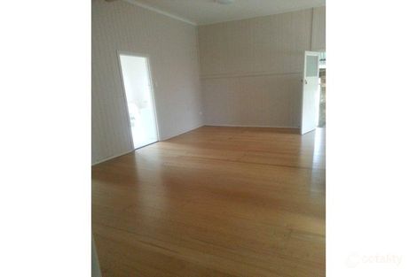 Property photo of 67 Chapel Road Nikenbah QLD 4655