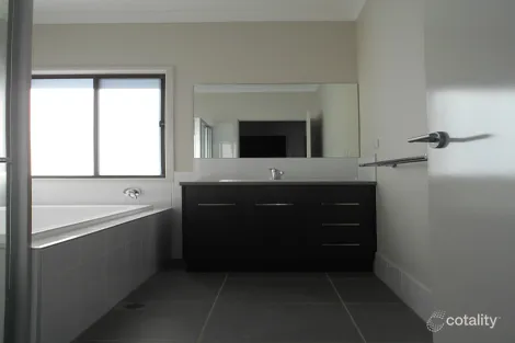 Property photo of 76 Nicholson Parade Spring Farm NSW 2570