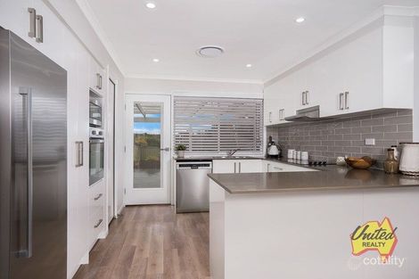 Property photo of 6 Devitt Crescent The Oaks NSW 2570