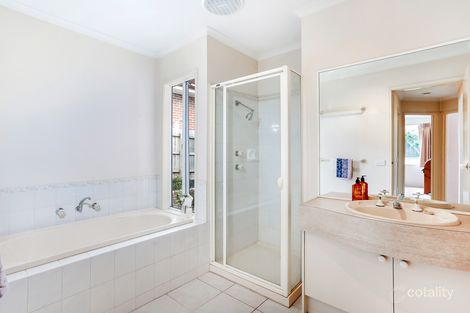 Property photo of 19 Baystone Place Lilydale VIC 3140