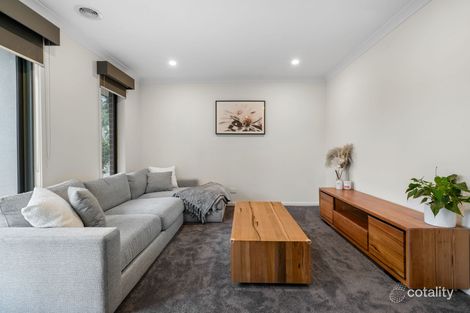 Property photo of 6 Lincoln Way Doreen VIC 3754