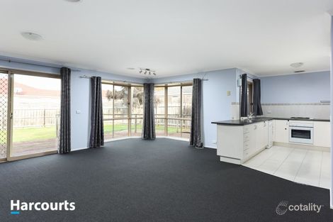 Property photo of 44 Szer Way Carrum Downs VIC 3201
