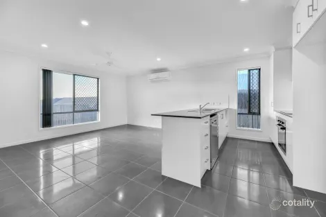 Property photo of 5 Egret Court Redbank Plains QLD 4301