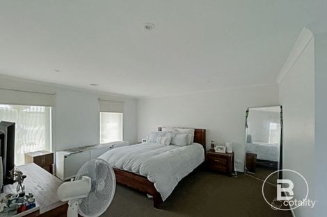 Property photo of 16 Sutcliffe Street Lucas VIC 3350