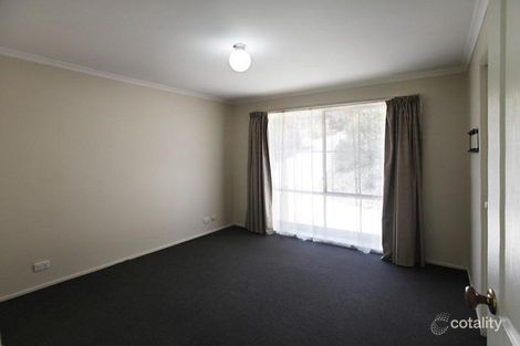 Property photo of 4 Wyralla Crescent Gisborne VIC 3437