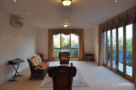 Property photo of 26 Strathalbyn Street Kew East VIC 3102