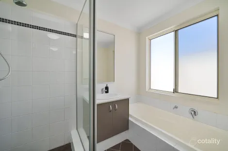 Property photo of 19/17-21 Third Avenue Kelmscott WA 6111