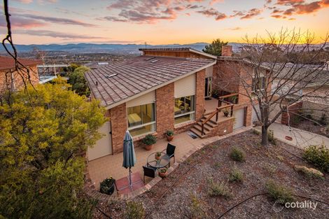 Property photo of 26 Appel Crescent Fadden ACT 2904