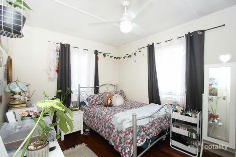 Property photo of 6A Samford Road Leichhardt QLD 4305