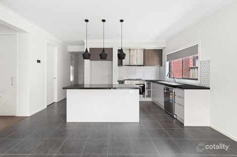 Property photo of 11 Ormiston Crescent Werribee VIC 3030