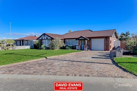 Property photo of 1 Haselmere Circus Rockingham WA 6168