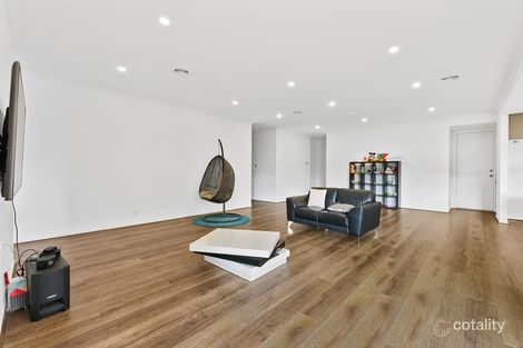 Property photo of 81 Eliburn Drive Cranbourne East VIC 3977