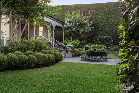 Property photo of 36 Manningtree Road Hawthorn VIC 3122