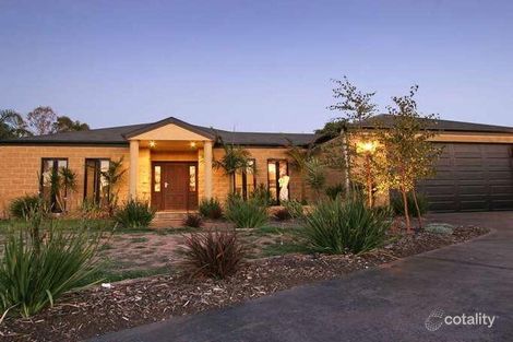 9 Chateaux Cl, Mount Martha, VIC 3934